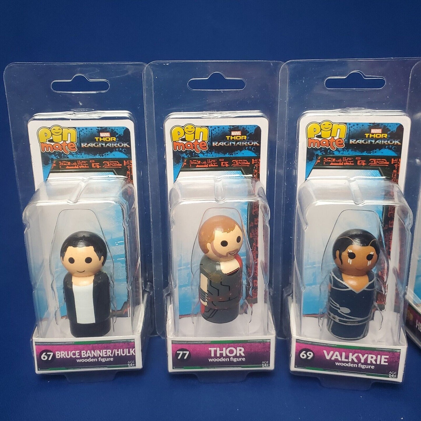 Marvel Thor Ragnarok Pin Mates Wood 5Pk Set Loki Valkyrie Bruce Banner Hela Thor