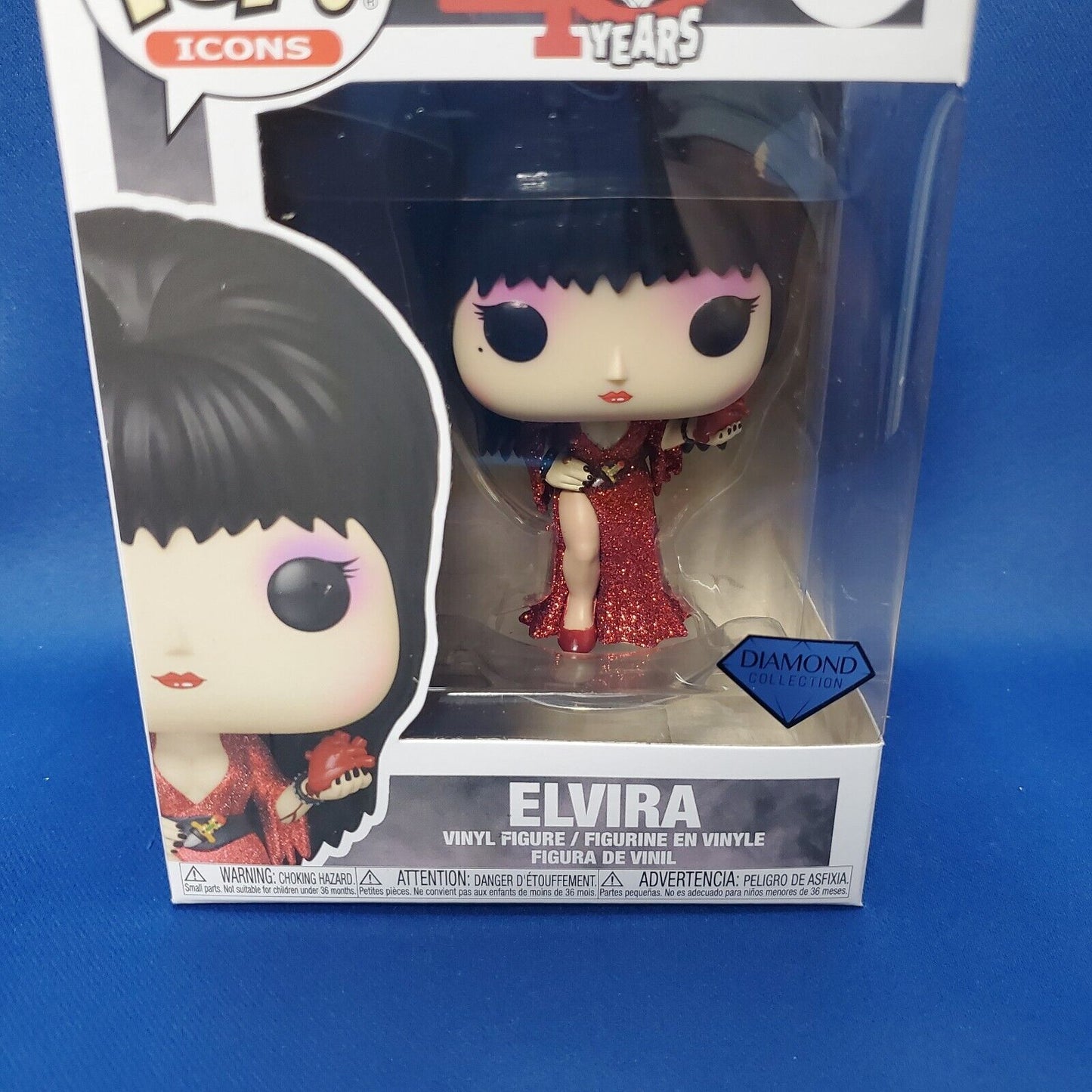 Funko POP 68 Elvira Diamond Red Glitter Dress 40 YEARS W Pop Protector
